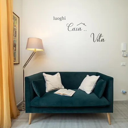 Apartamento Stylish Flat With Balcony - 15 Min To Duomo Milán Exterior foto